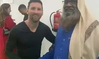 تصویری از مسی در کنار امام جماعت مسجد مکه!