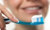 شش روش مفید برای سفید شدن دندان‌ها