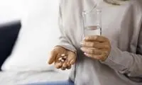 قرص و داروهایی که نباید اول صبح بخورید