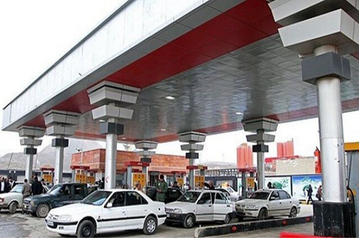   استقرار پمپ بنزین سیار در جاده‌های مازندران 