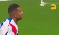 حرکت جوانمردانه ام‌باپه مقابل یک هوادار