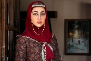 بازیگر گیلدخت با یک ظاهر زیبا دلبری کرد