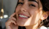 چرا نگین دندان به ترند جدید زیبایی تبدیل شد؟