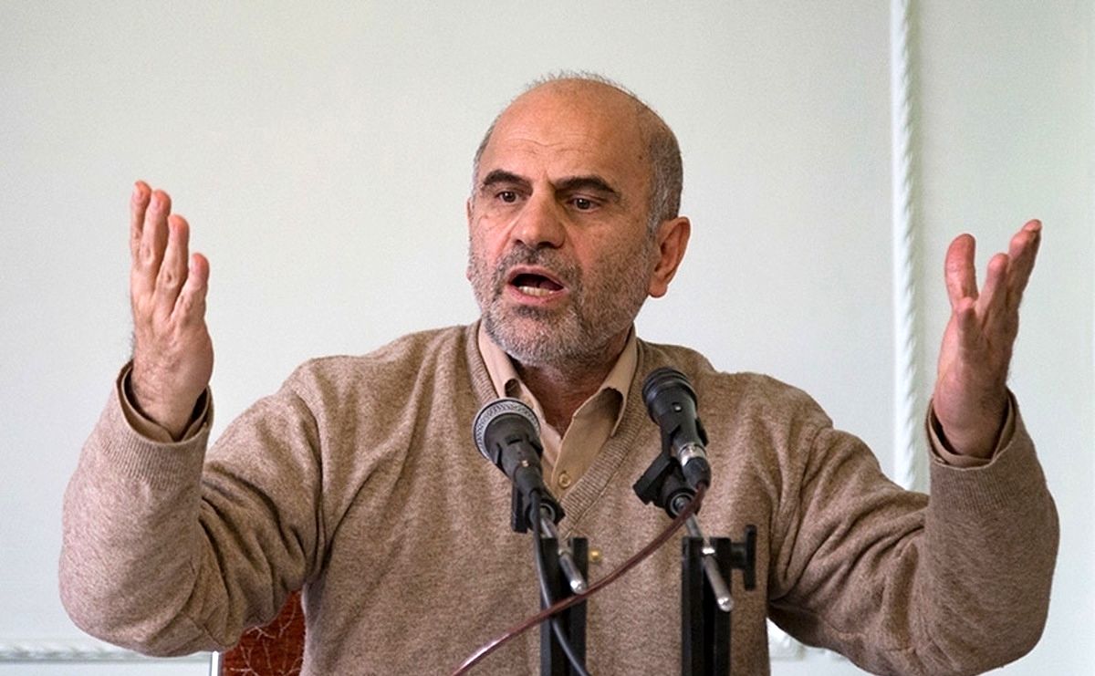 فرشاد مومنی: فقط حرف‌های هپروتی از وزیر اقتصاد شنیده‌ام