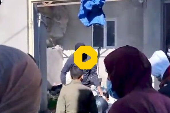 تصاویر لحظه حمله به منزل یک نظامی در بوکان 