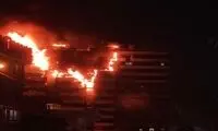 عجیب‌ترین عکسی که از حریق بیمارستان گاندی شکار شد