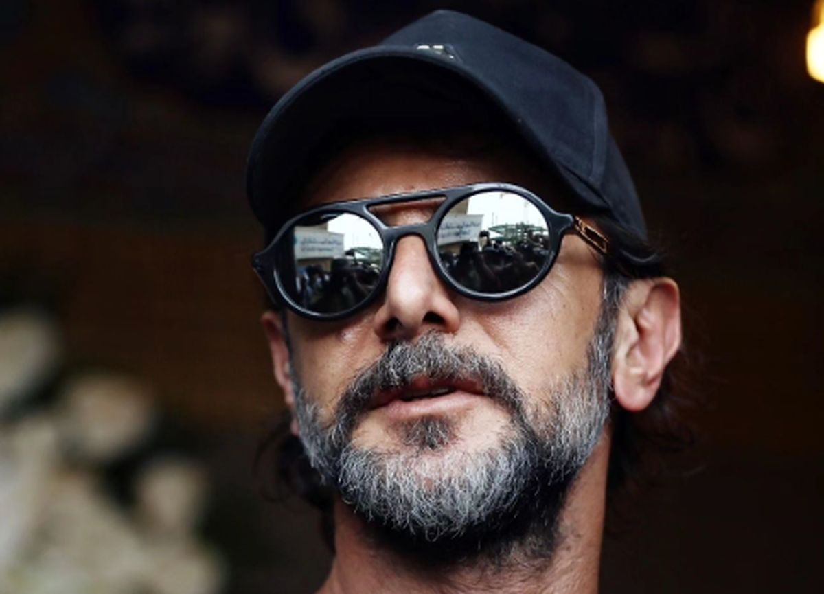 امین حیایی در آغوش بازیگر مطرح قبل انقلاب گریه کرد