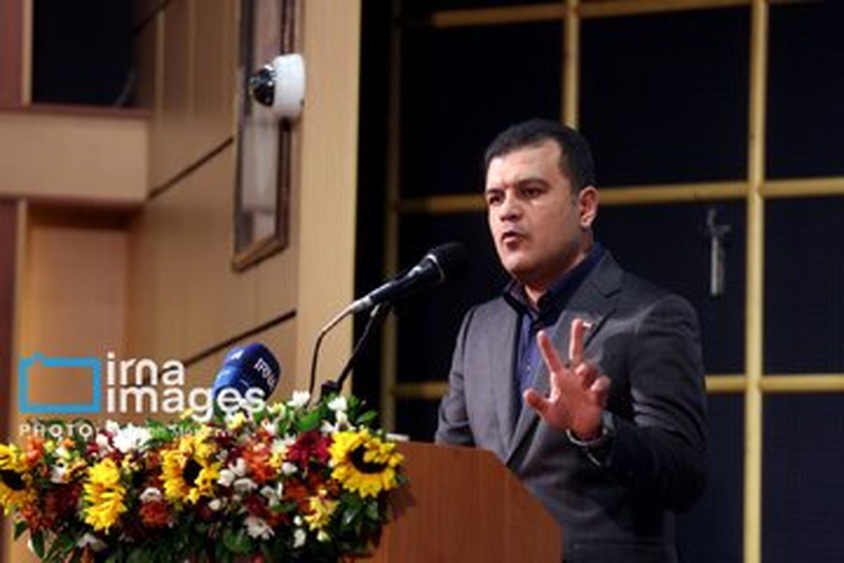 آموزش هوش مصنوعی به مدارس اضافه می‌شود