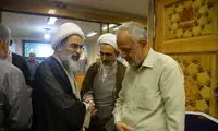 عکسی از تیپ متفاوت وزیر خاتمی در ختم مادرش