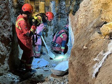 ریزش مرگبار چاه بر سرکارگر در غرب تهران
