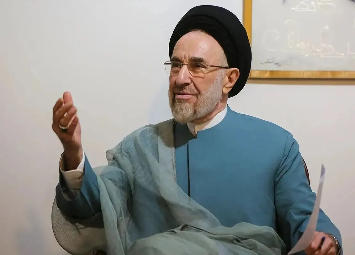 پیام توجه‌برانگیز خاتمی درباره ادامه جنگ با آمریکا