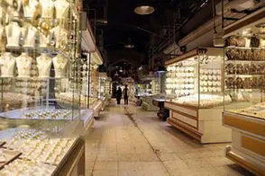 ریزش قیمت طلا و سکه شدت گرفت