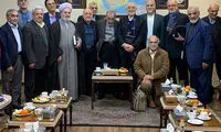 ولایتیِ ۳۷ شغله با آن کمر خمیده، شاید به خیلی‌هاتان می‌ارزد