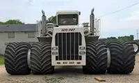 این غول بی شاخ و دم، بزرگترین تراکتور جهان است 