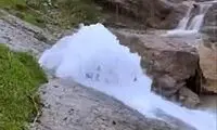 جوشیدن چشمه‌ از دل سنگ بر اثر شدت بارش در ایلام!