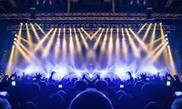 بنر یک معلم دینی در سطح تهران جلب توجه کرد