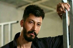 استایل بازیگر سریال پایتخت در خیابان‌های کپنهاگ