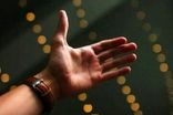 بدن این مرد، هر چیز سردی را داغ و هر چیز گرمی را سرد حس می‌کند