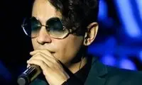 گریه شدید محسن ابراهیم‌زاده در مراسم ختم بادیگاردش