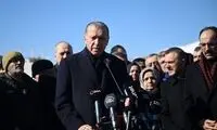 رئیس‌جمهوری که حضوری بین مردم پول پخش می‌کند
