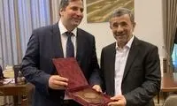 روزنامه جوان: دکترای احمدی‌نژاد، دستمزدش بود!