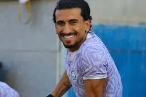 اشک‌های این هوادار استقلال به لبخند تبدیل شد
