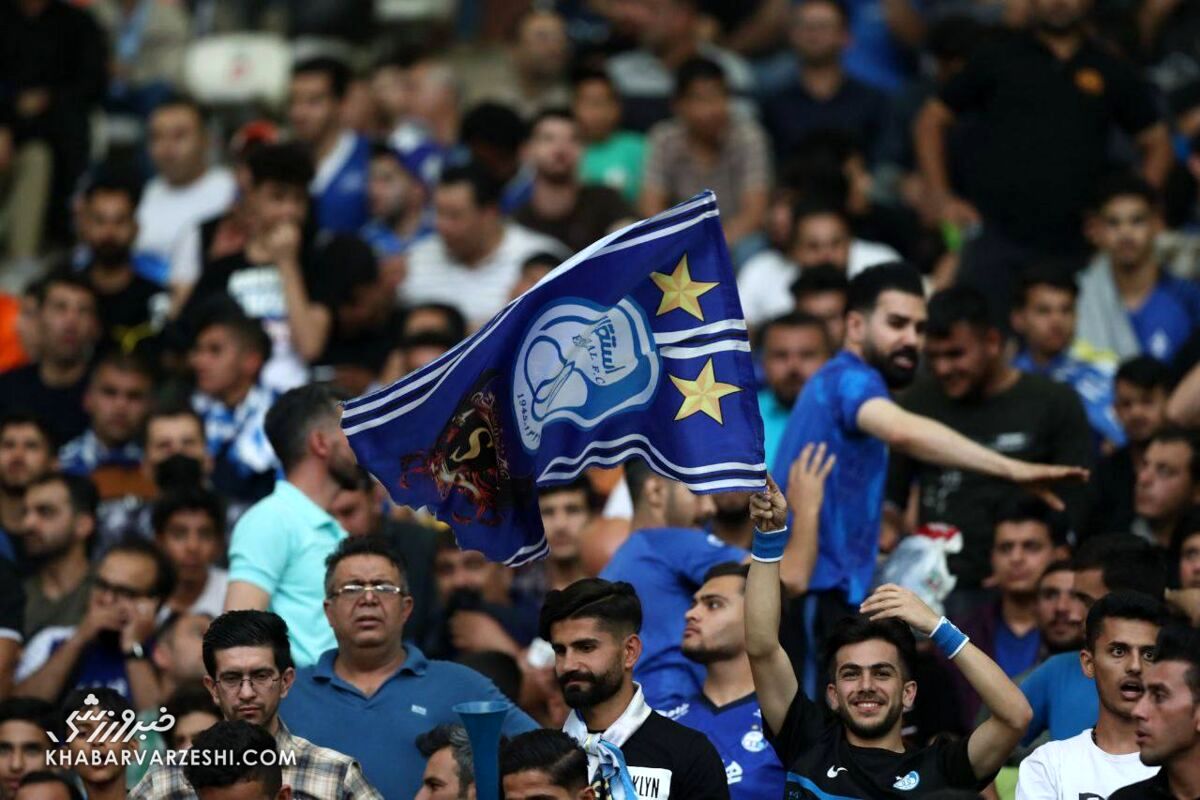 پاسخ جالب هوادار استقلال به کری پرسپولیسی‌ها