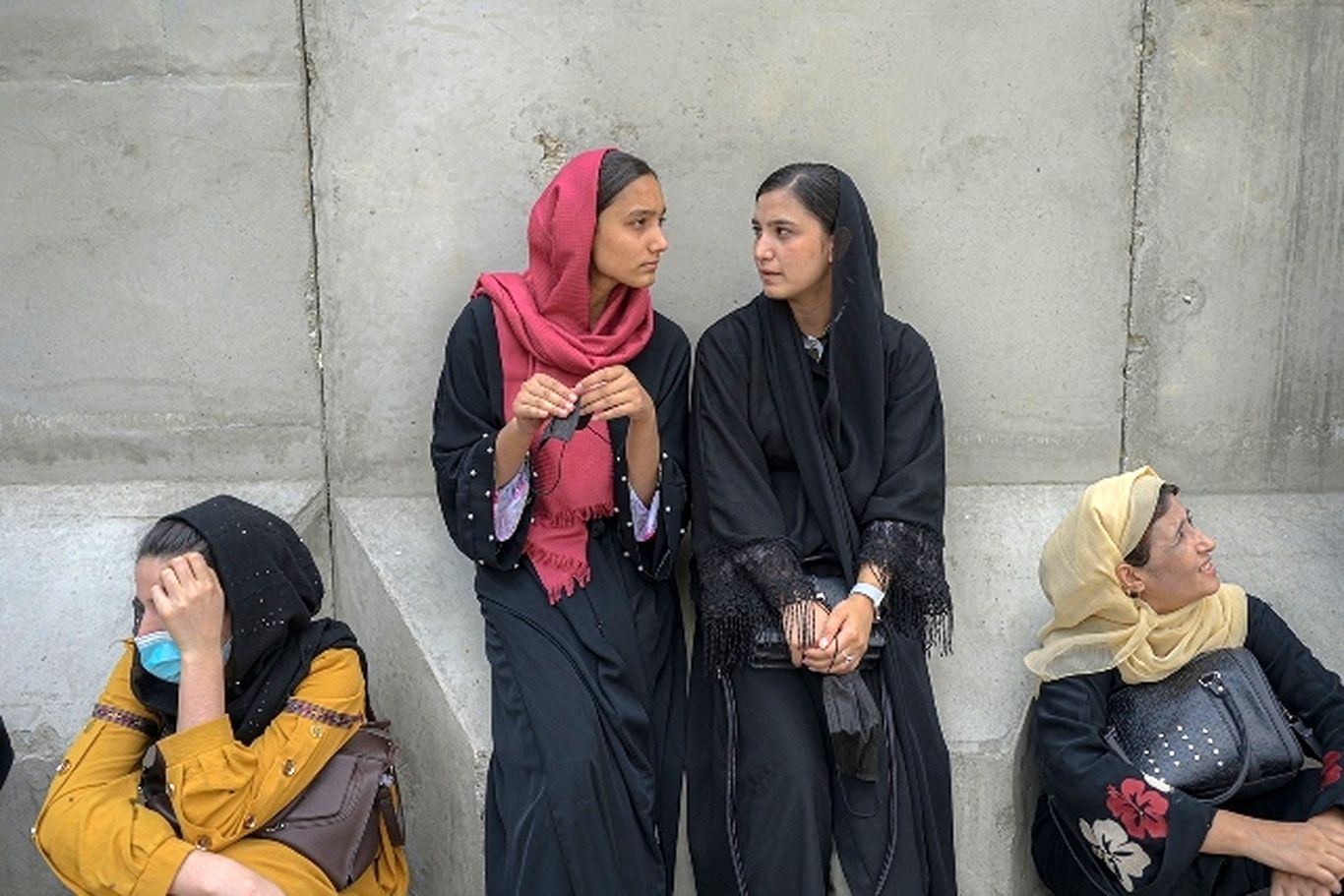 طالبان اشک دختران افغانستانی را درآورد