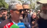 پژمان جمشیدی در مراسم تشییع اکبر عبدی حاضر شد