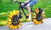 این دوچرخه جای چرخ، دمپایی دارد!
