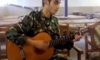 ویدئویی از خوانندگی یک سربازِ خوش صدا وایرال شد