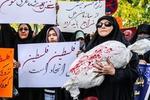 دو قاب متفاوت و کاملا زنانه از تجمع امروز تهران