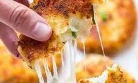 طرز تهیه متفاوت کوکو با پنیر پیتزا