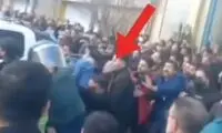 لحظه چاقو خوردن فرمانده انتظامی مشهد در مراسم خسرو علیکردی