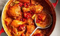 طرز تهیه خورش مرغ و گوجه؛ یک غذای فوری