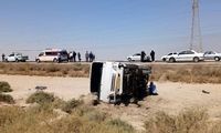 انحراف مینی‌بوس در جاده آبادان به ماهشهر 