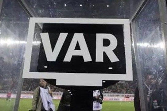 VAR در لیگ برتر با کمک فیلمبردار صداوسیما