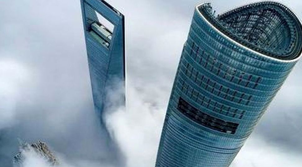 سریع ترین آسانسور جهان در برج شانگهای چین