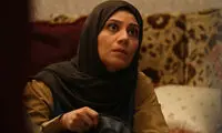 شبنم مقدمی پشت نوید محمدزاده درآمد