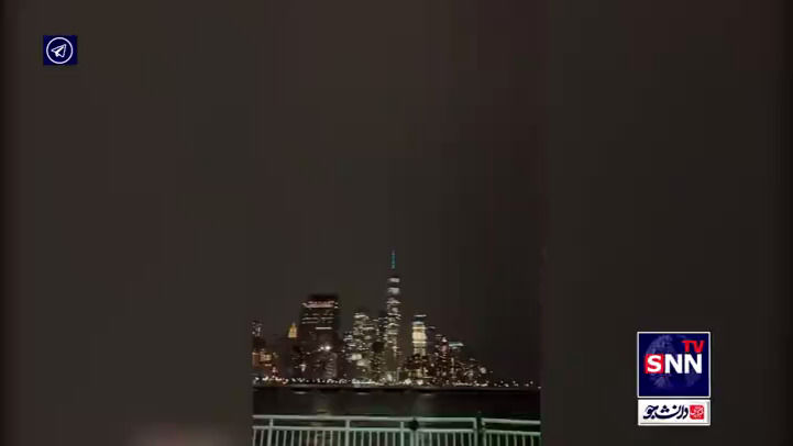 لحظه ترسناک برخورد صاعقه به بلندترین ساختمان نیویورک