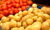 قیمت گوجه فرنگی و سیب‌زمینی کاهش یافت