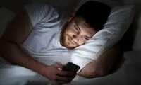 ۴ دلیل برای بررسی نکردن شبکه‌های اجتماعی قبل از خواب
