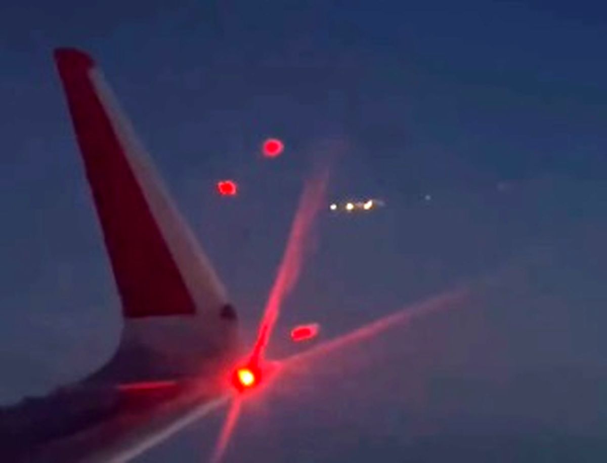 لحظه شگفت‌انگیز از عبور یک شهاب‌سنگ بر فراز روسیه