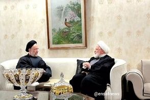 دیدار چهره‌های روحانی و سیاسی در منزل کرباسچی