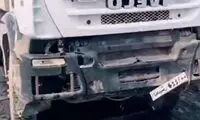 سنگ‌باران تریلی‌های ایران توسط آذربایجانی‌ها!