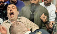 شوخی عباس جمشیدی‌فر با اسکناس دلار!