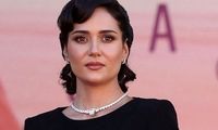 ویدئو غم‌انگیزی که پریناز ایزدیار از مزار پدرش پست کرد