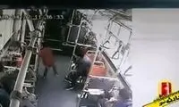 ضرب و شتم وحشیانه یک کودک در مترو!