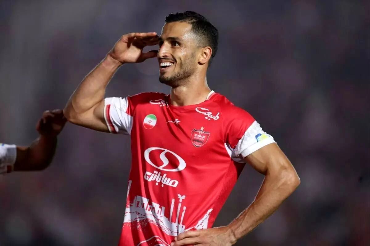   پرسپولیس از علیپور دفاع نکرد، خودش دست به کار شد 