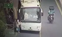 قابی از حاشیه اعتراض رانندگان شرکت واحد 